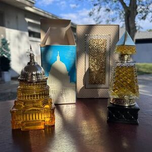 Vintage Avon Glass Decanter Set – Capitol Building & Obelisk (With Boxes)